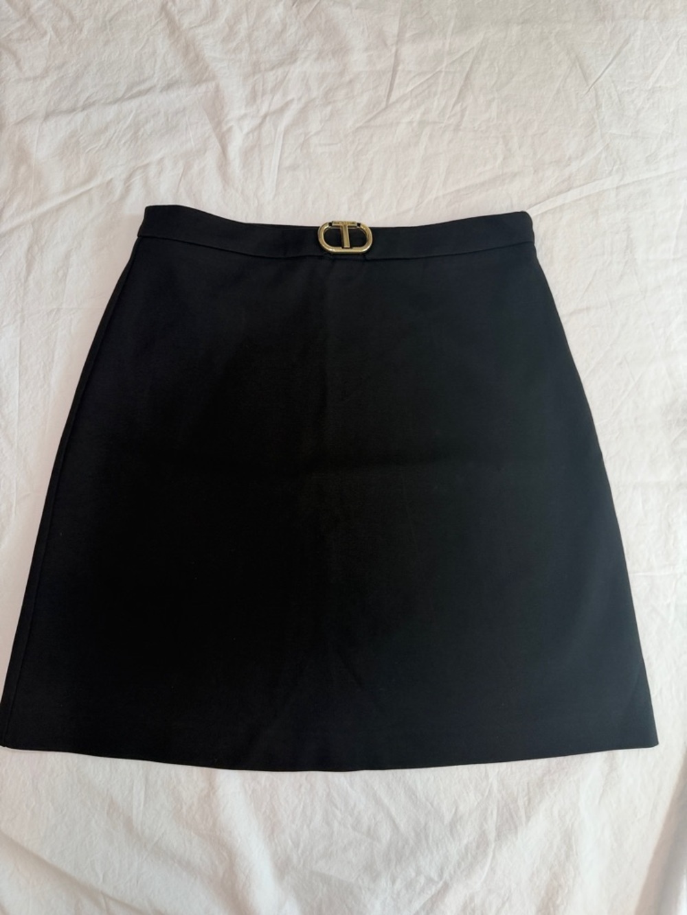 Twinset Milano Black Mini Skirt Gold Logo Detail Size IT 44 New With Tags